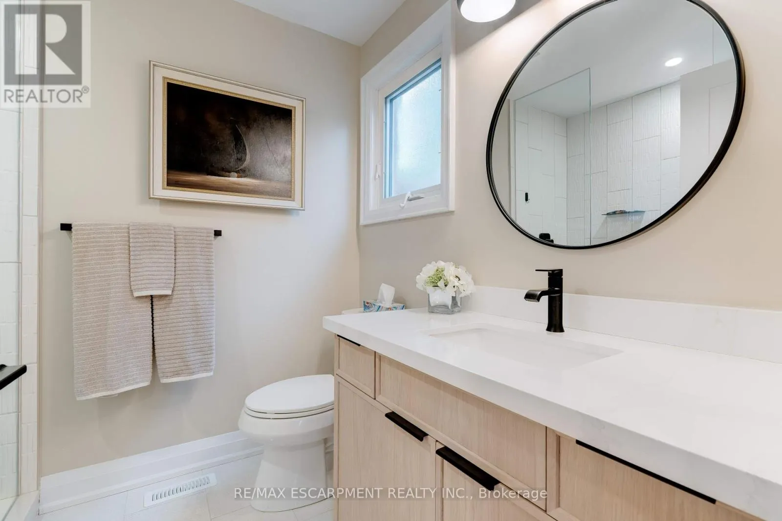 57 - 5255 LAKESHORE ROAD