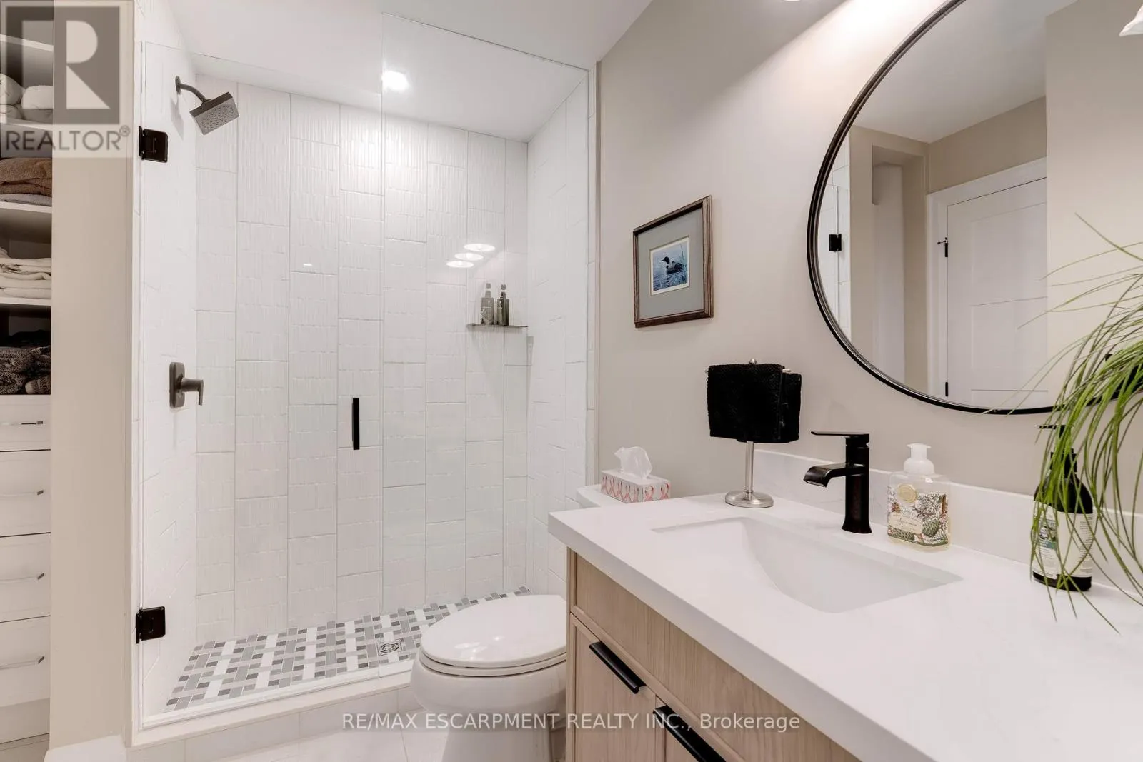 57 - 5255 LAKESHORE ROAD