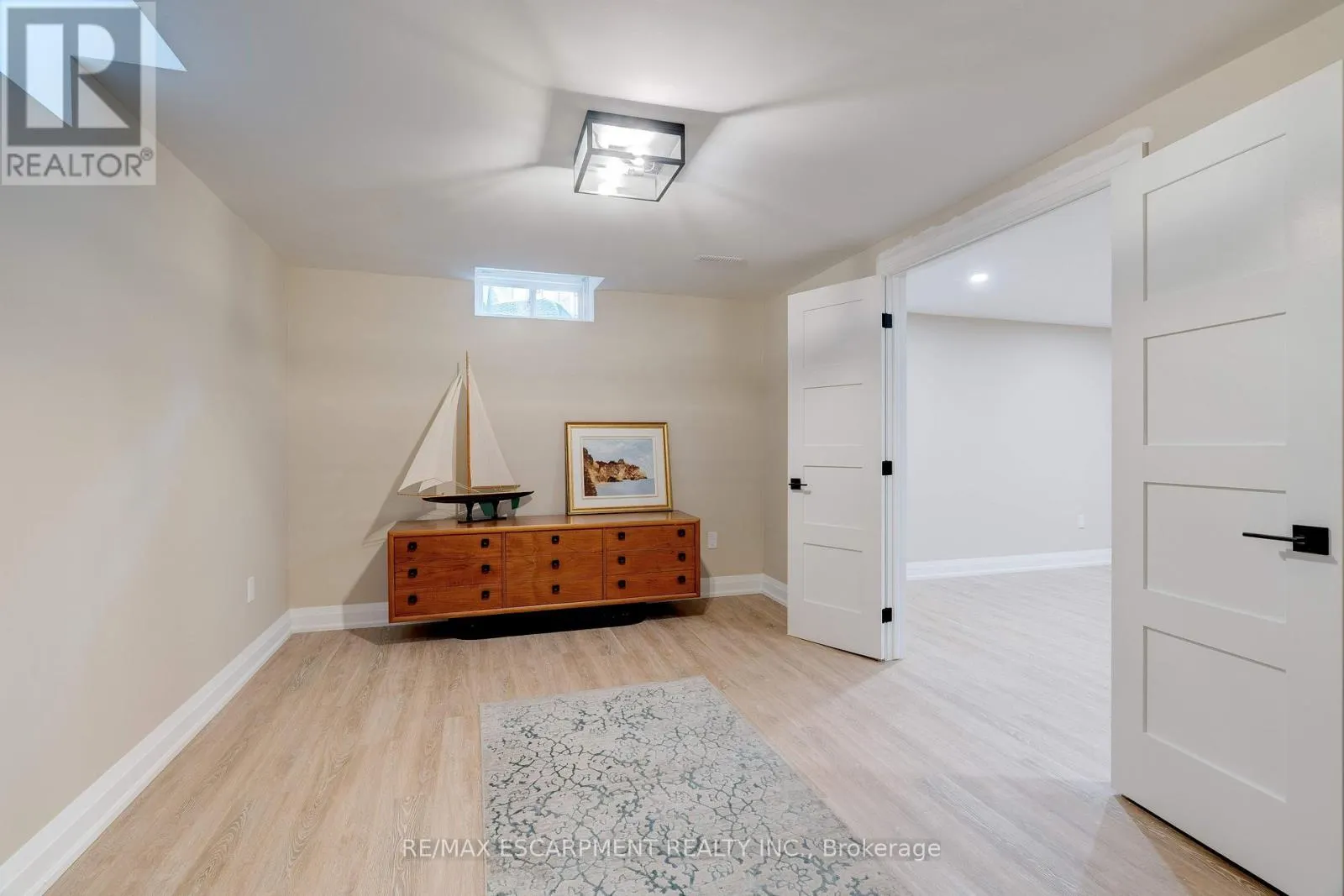 57 - 5255 LAKESHORE ROAD