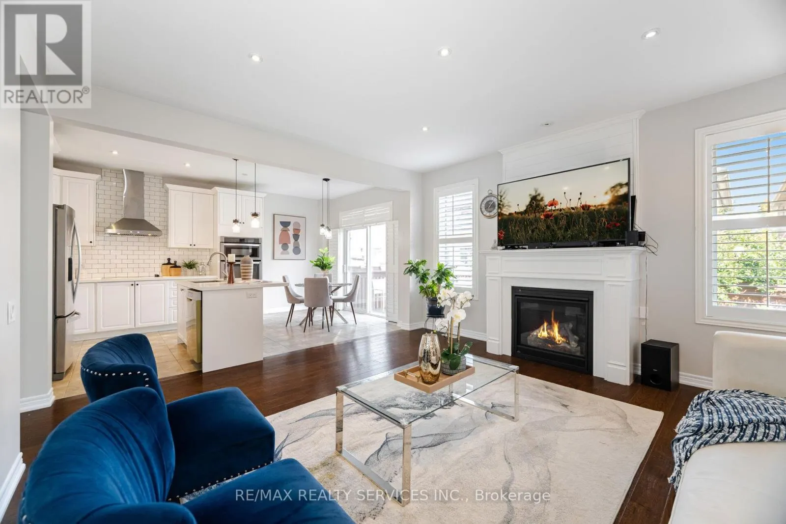 9 MEADOWCREEK ROAD