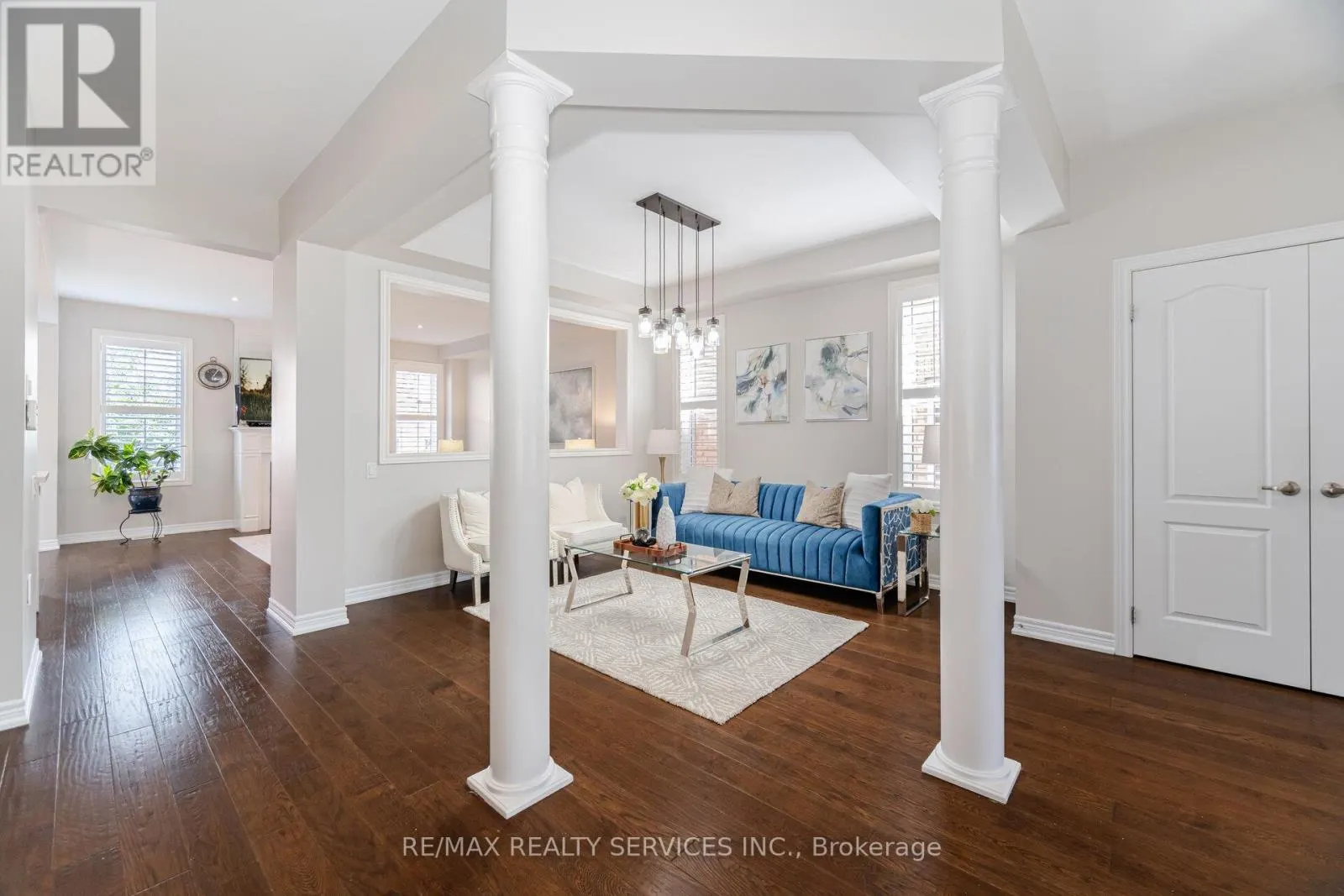 9 MEADOWCREEK ROAD