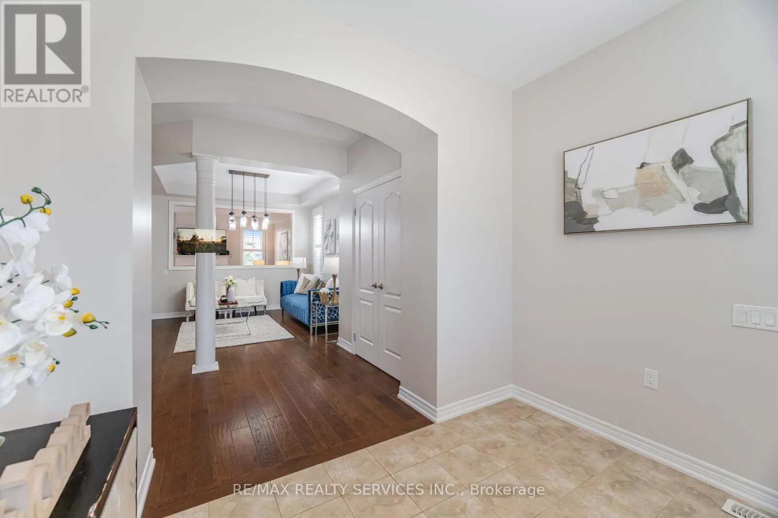 9 MEADOWCREEK ROAD