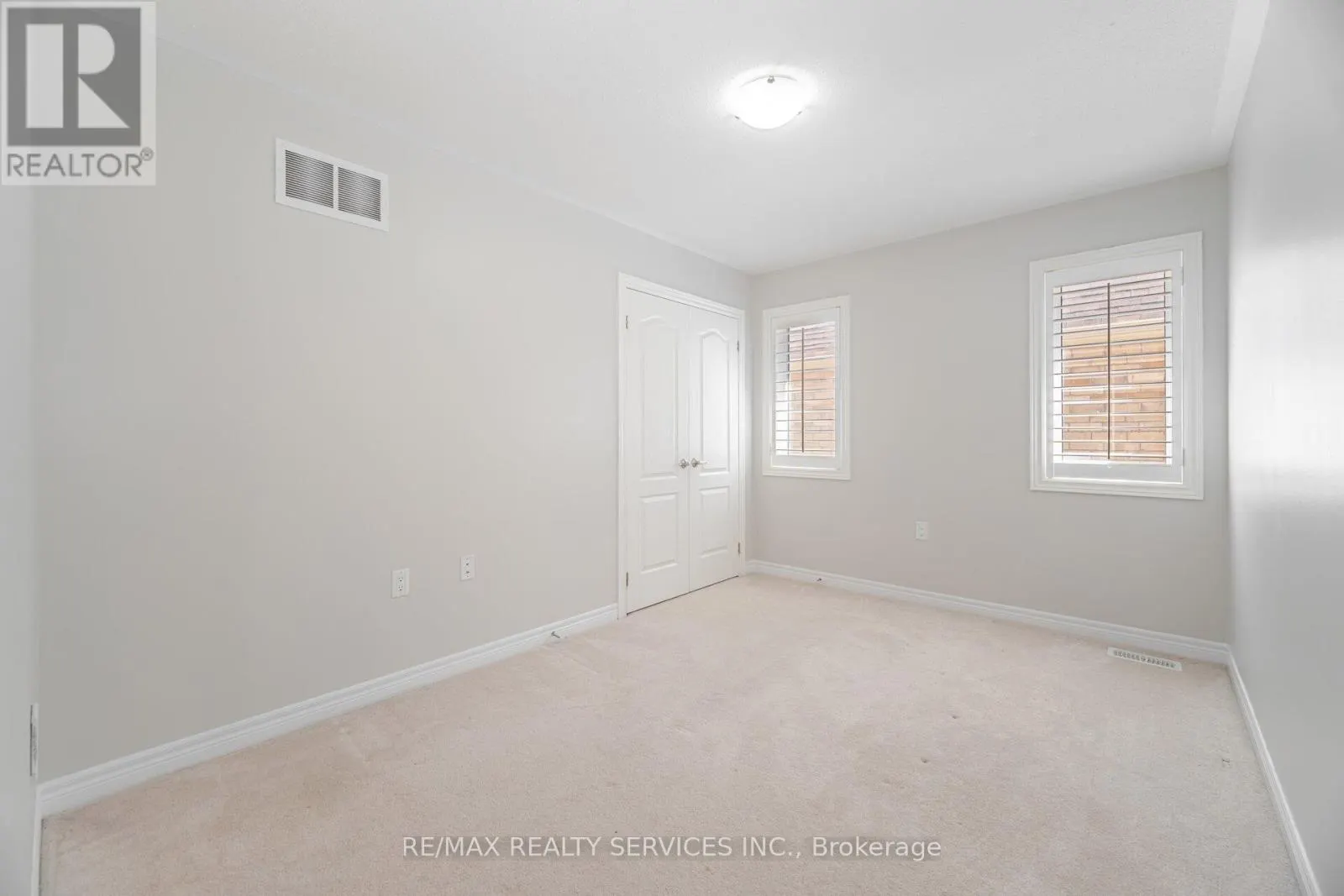 9 MEADOWCREEK ROAD