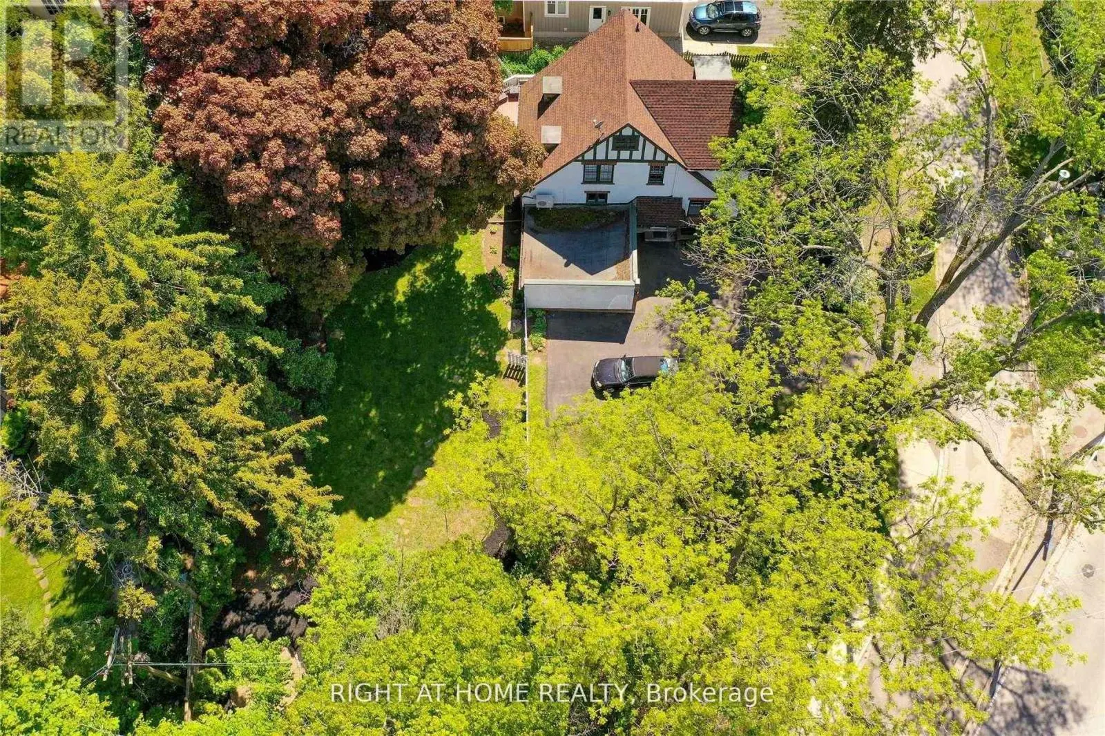 1064 MOHAWK ROAD