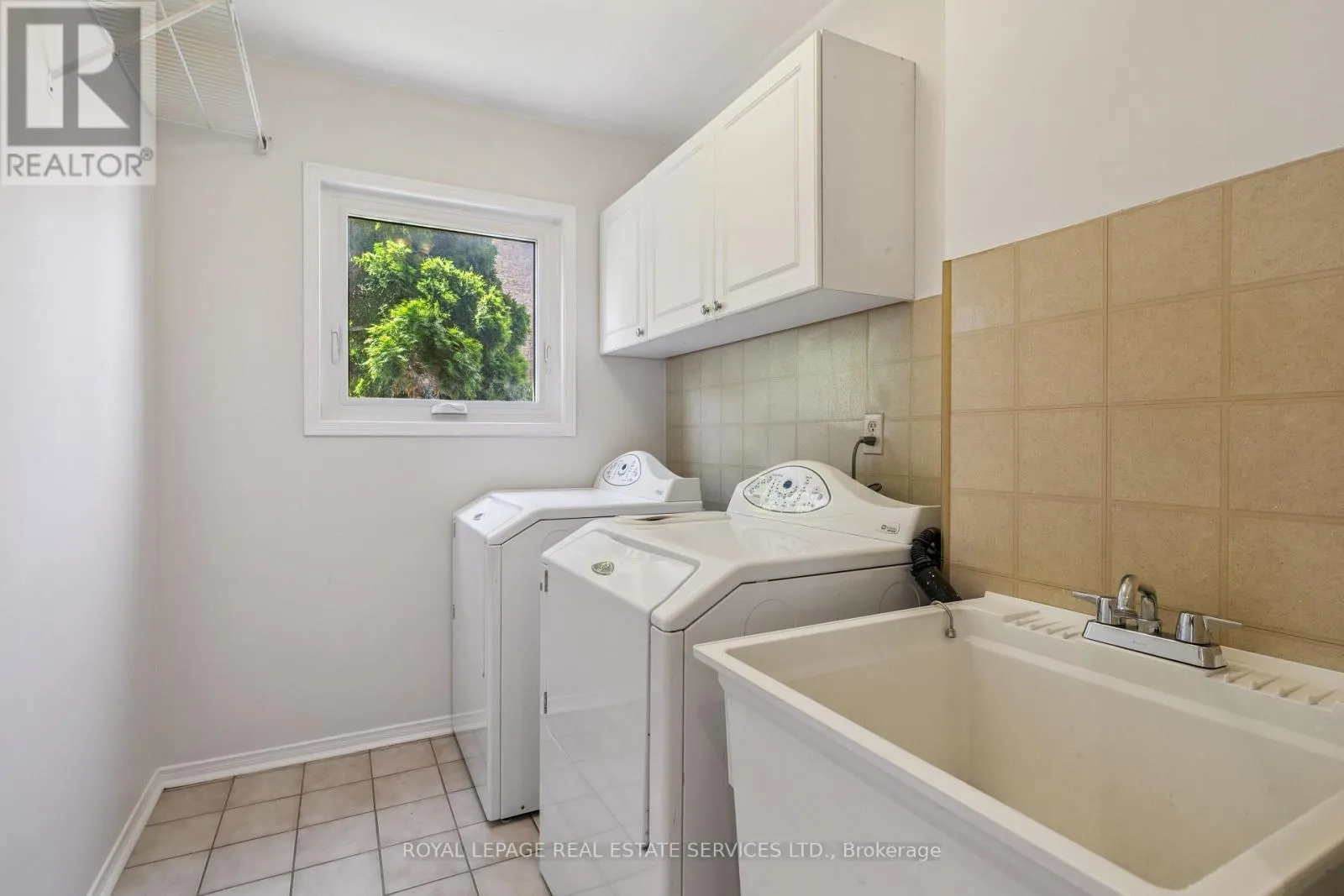 2365 GRAND RAVINE DRIVE