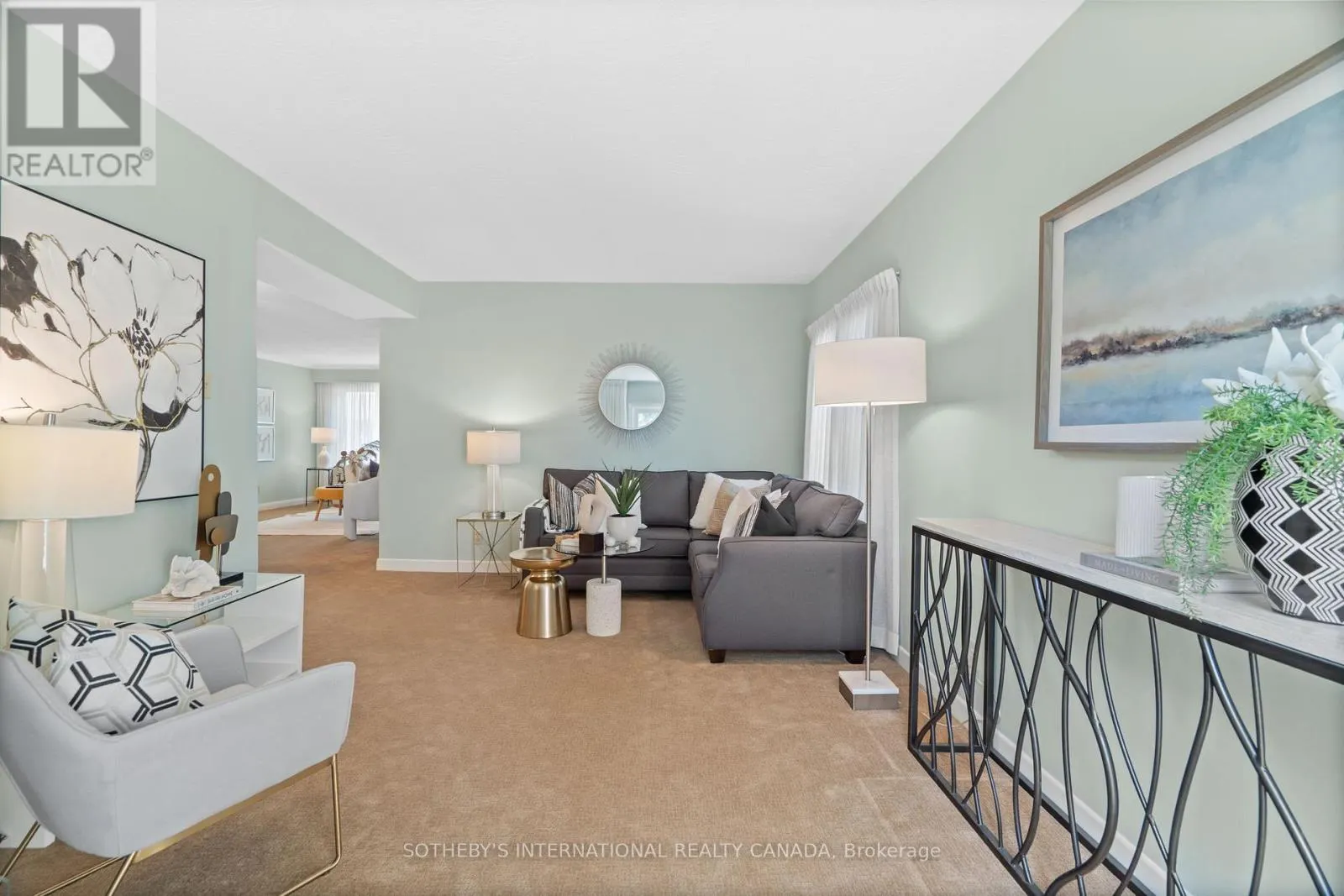 4 RUSCOE CRESCENT