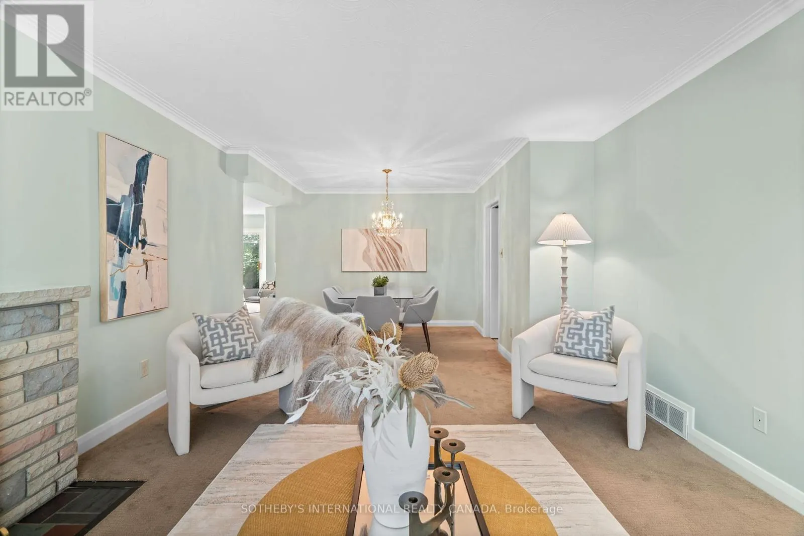 4 RUSCOE CRESCENT