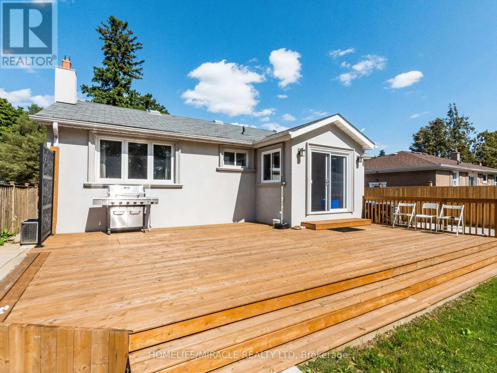 37 VISTA DRIVE