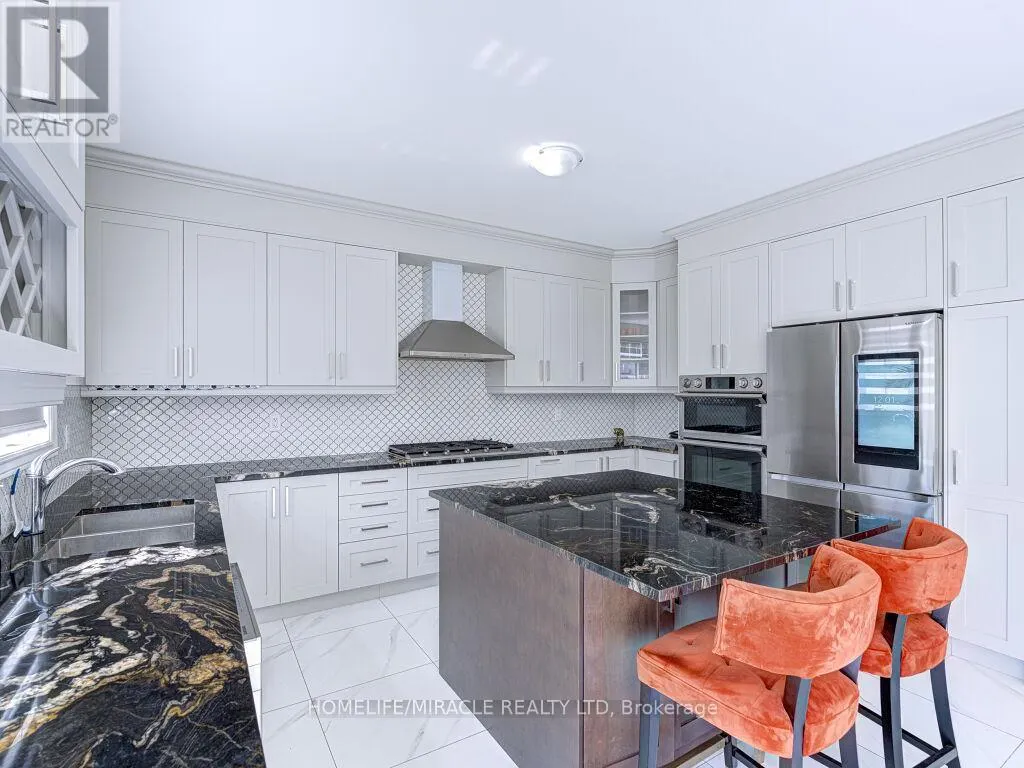 8 JENWOOD CRESCENT