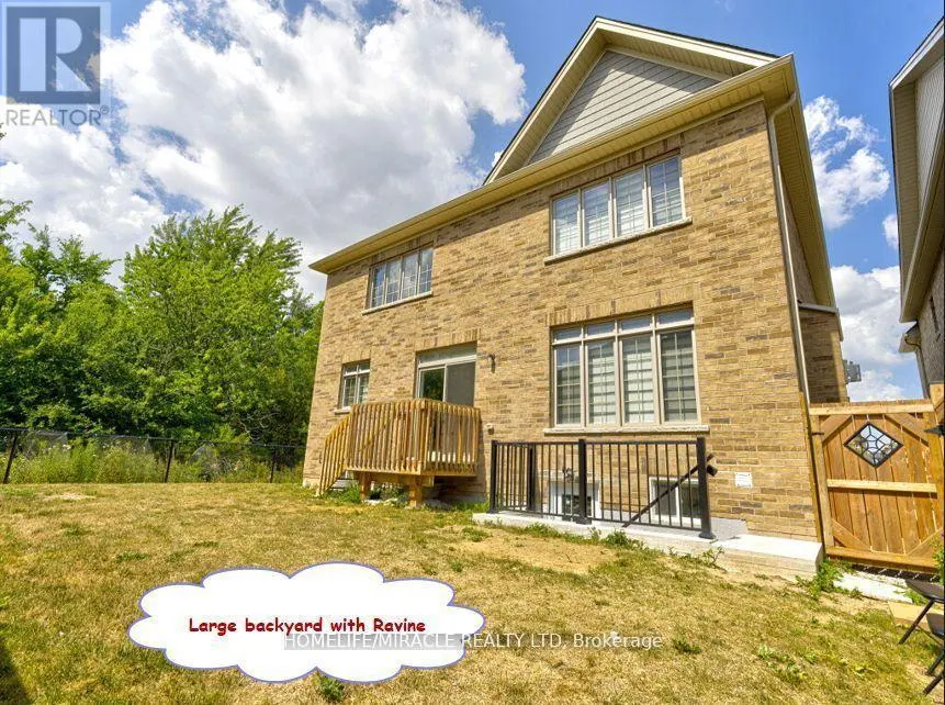 8 JENWOOD CRESCENT
