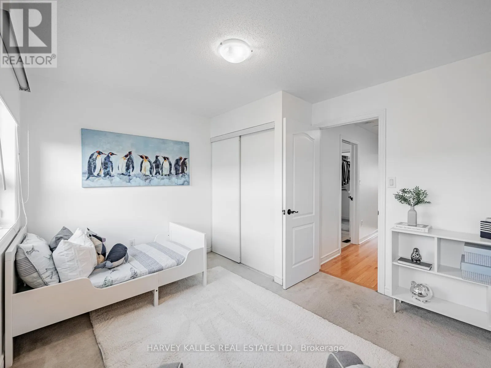 52 MARKET GARDEN MEWS