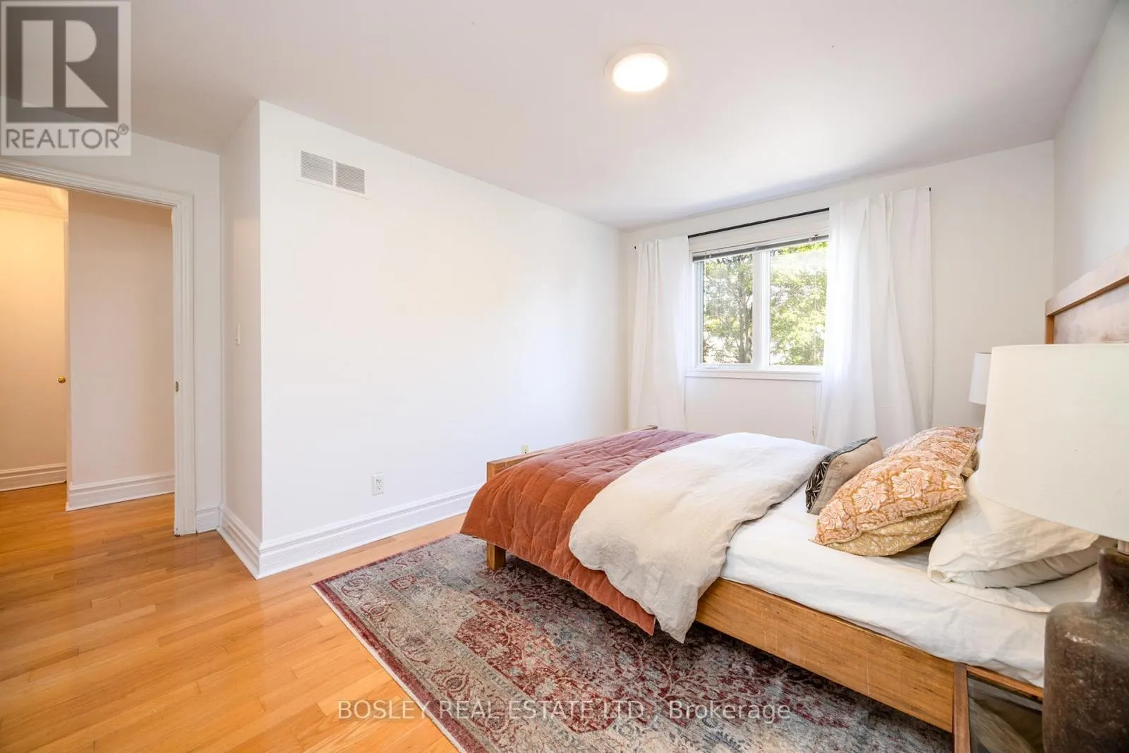5 LUKOW TERRACE