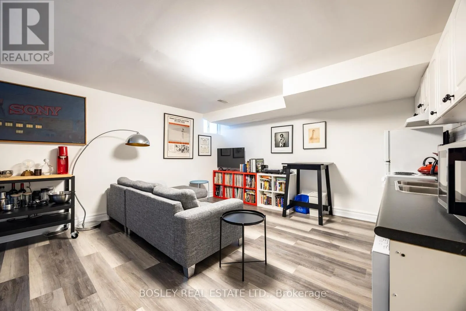 5 LUKOW TERRACE