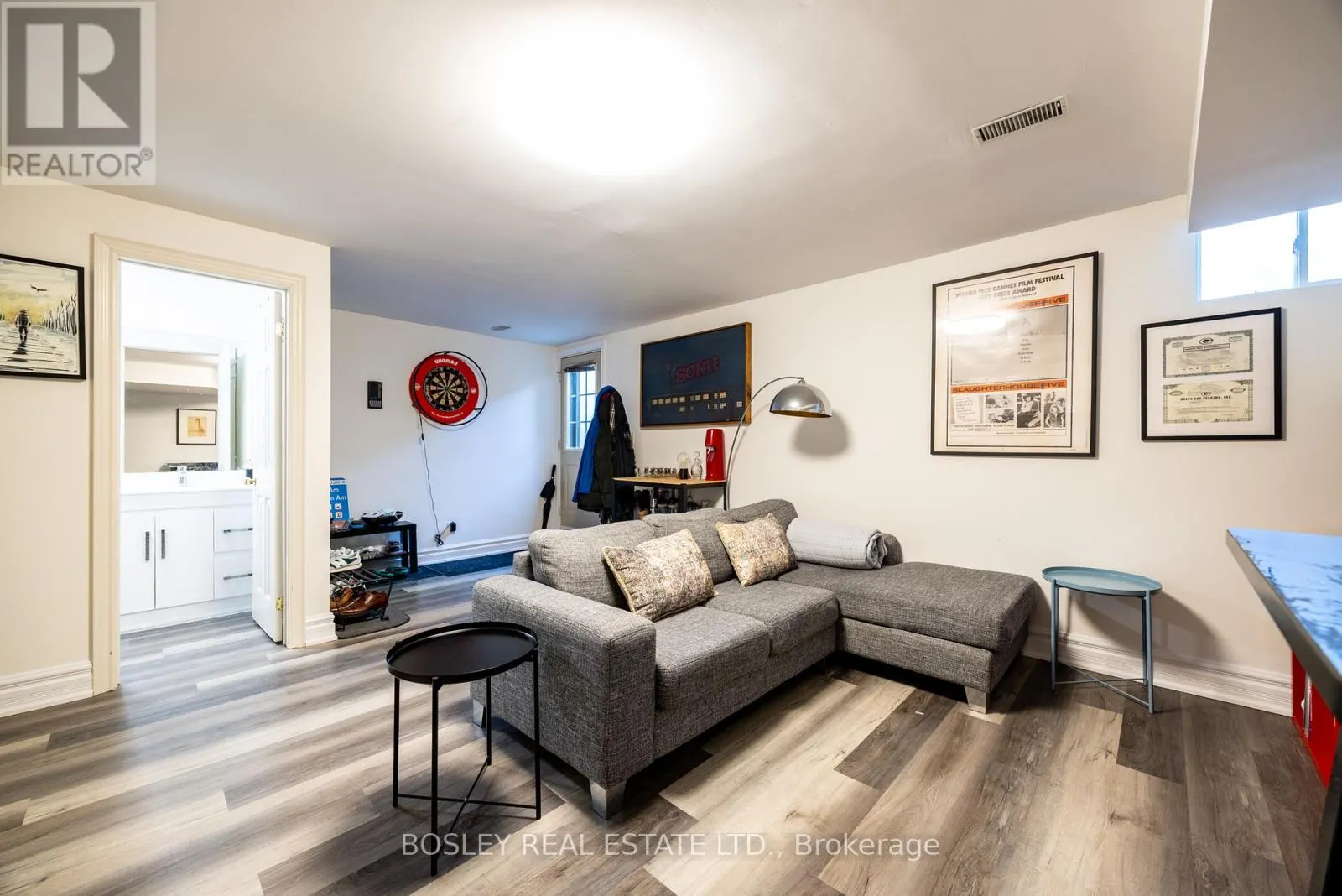 5 LUKOW TERRACE