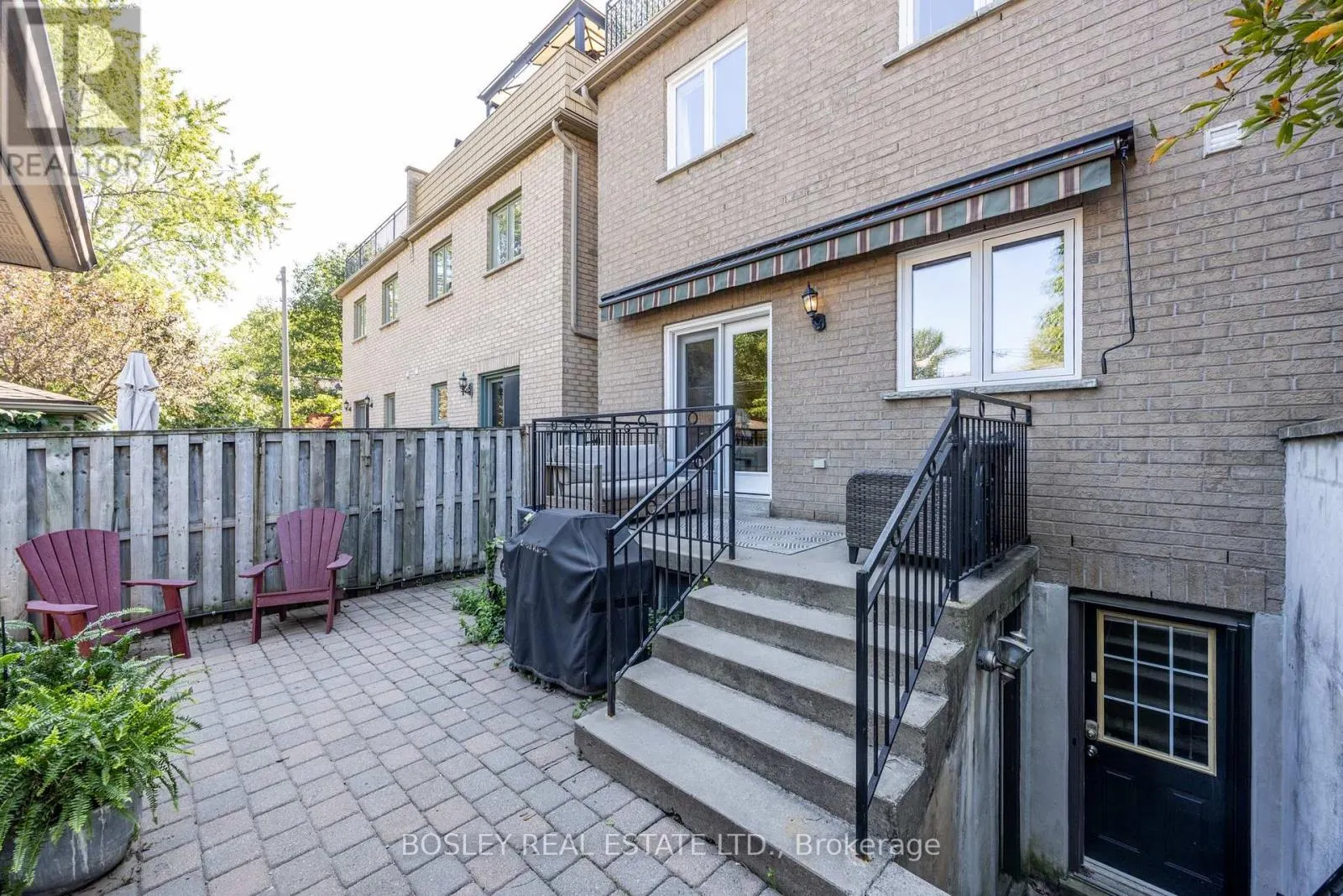 5 LUKOW TERRACE