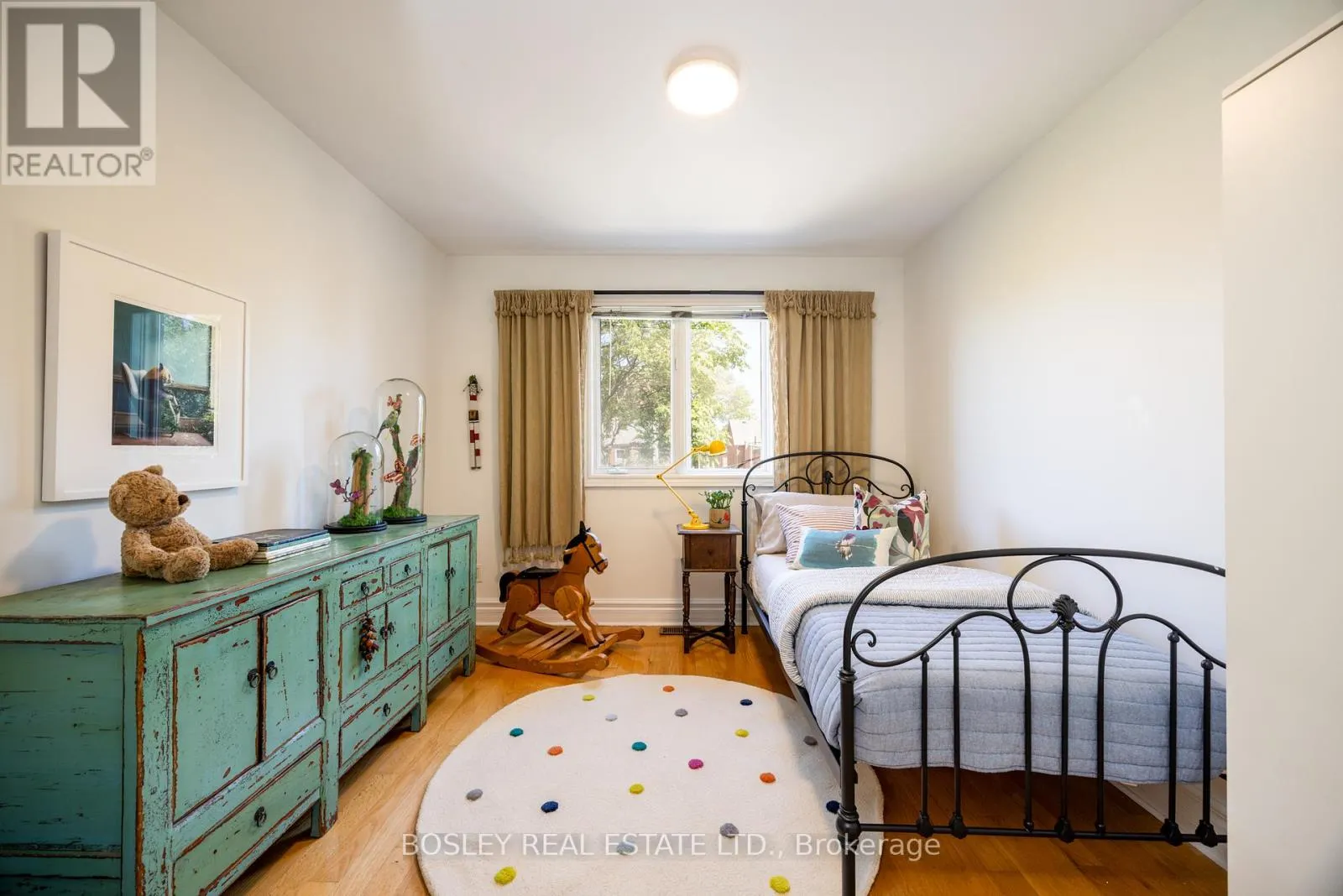 5 LUKOW TERRACE