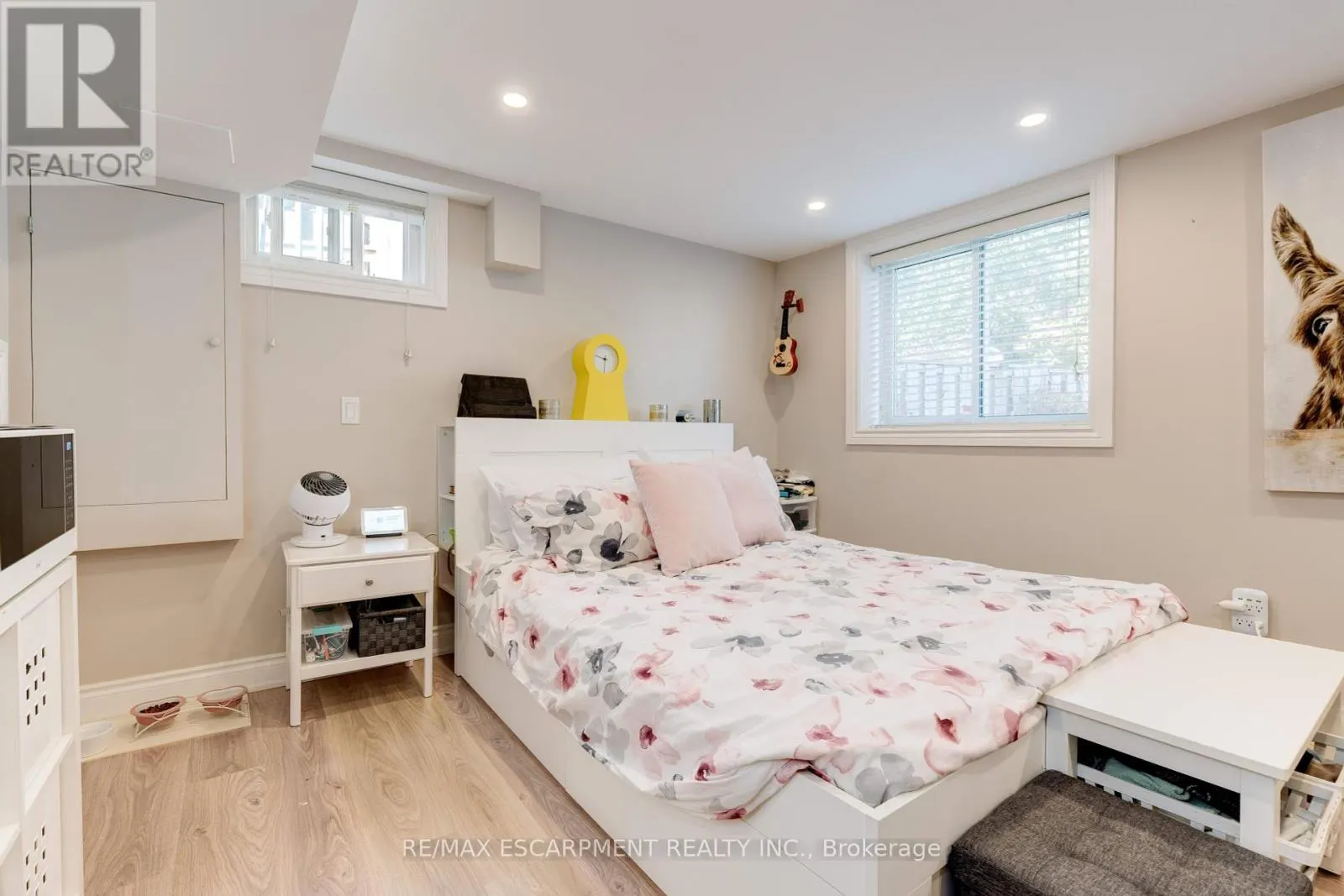 2261 LEOMINSTER DRIVE