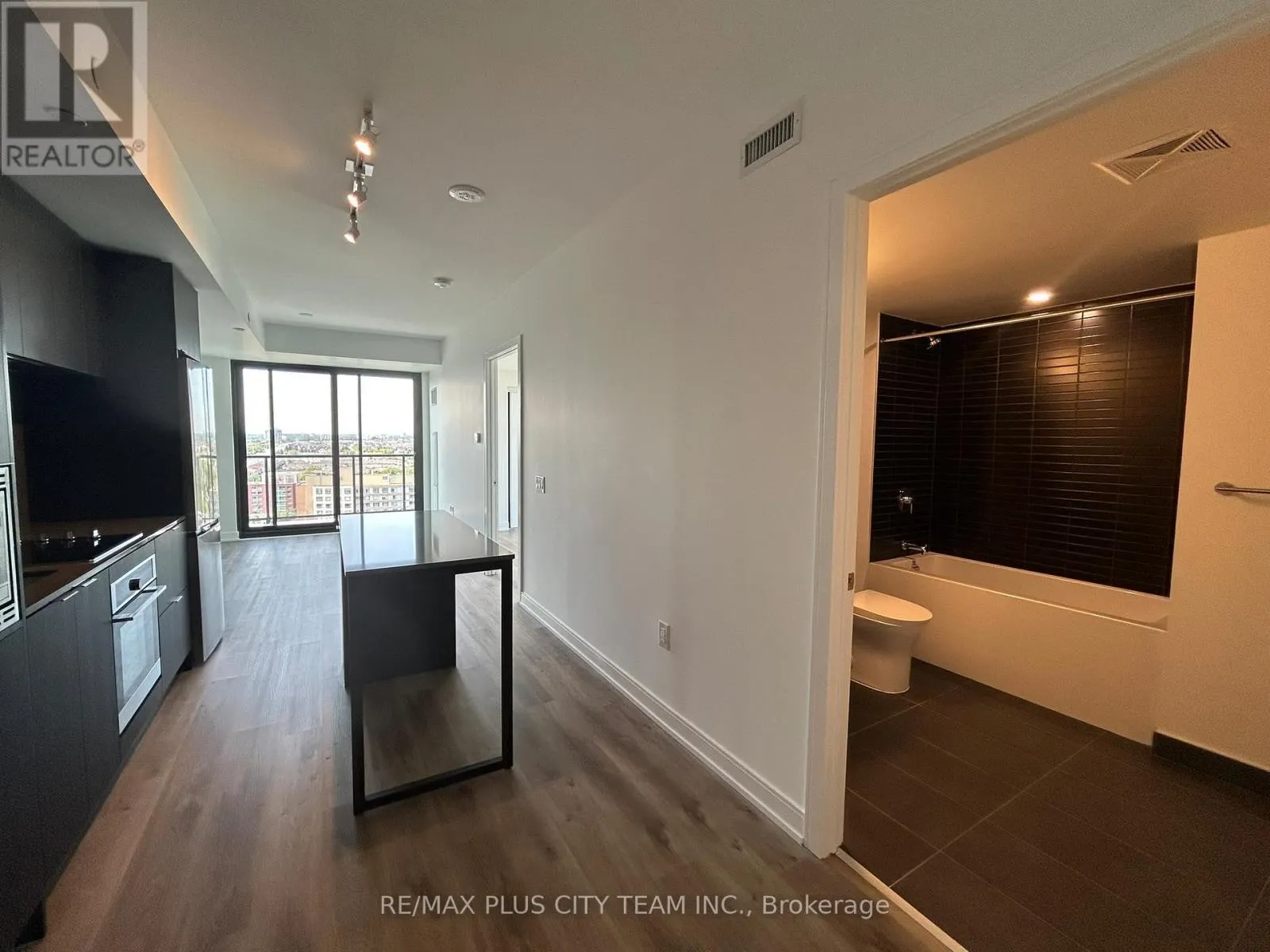 1613 - 3009 NOVAR ROAD