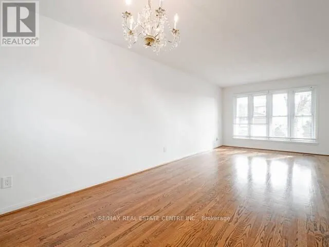 1723 CHALKDENE GROVE