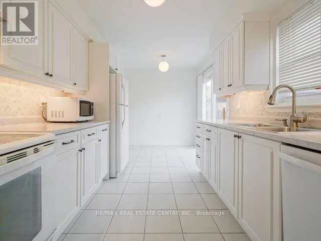 1723 CHALKDENE GROVE