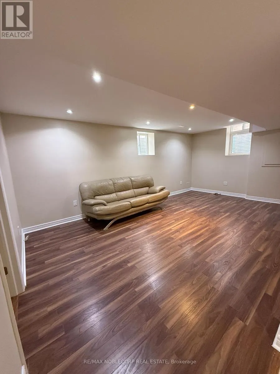 30 SADDLER AVENUE