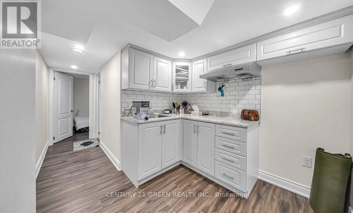 BSMT - 668 KENNEDY CIRCLE W