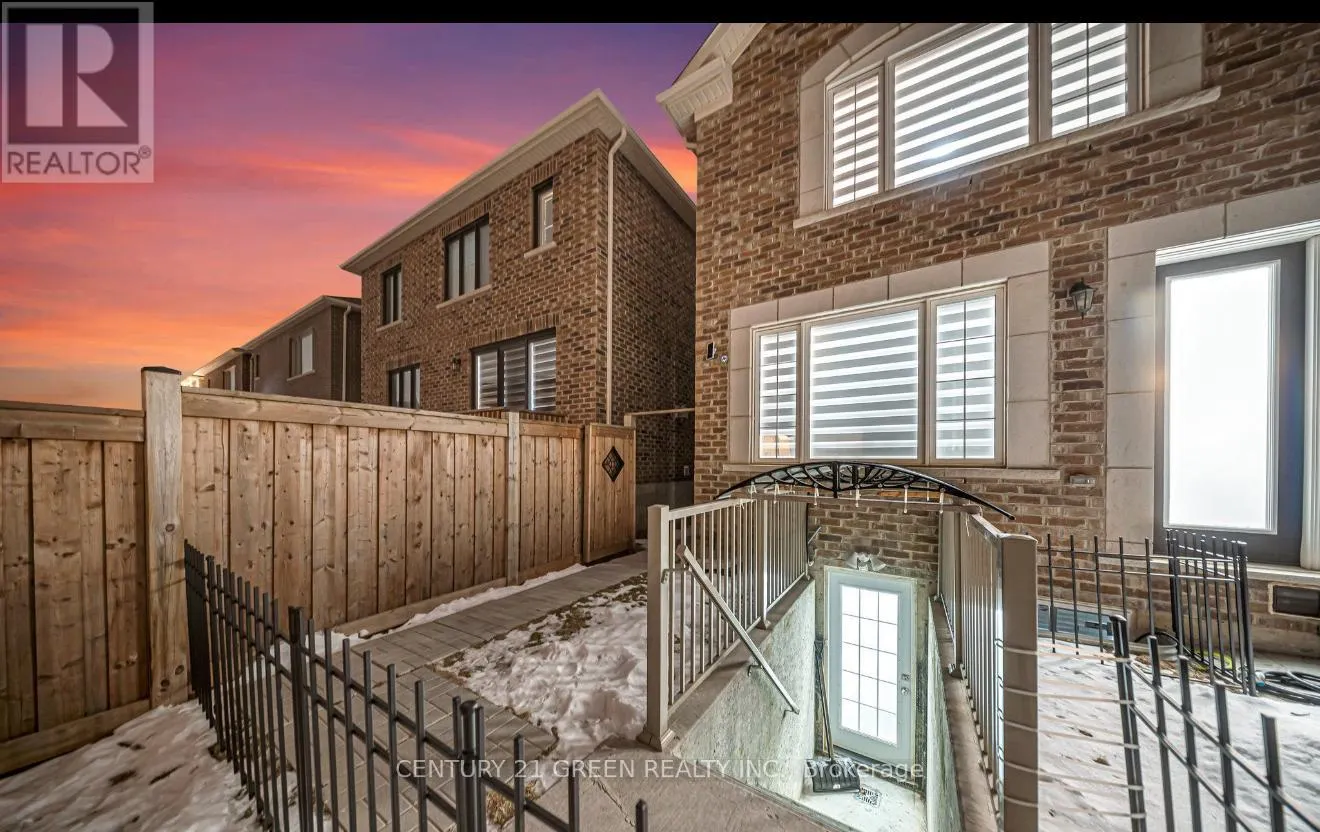 BSMT - 668 KENNEDY CIRCLE W