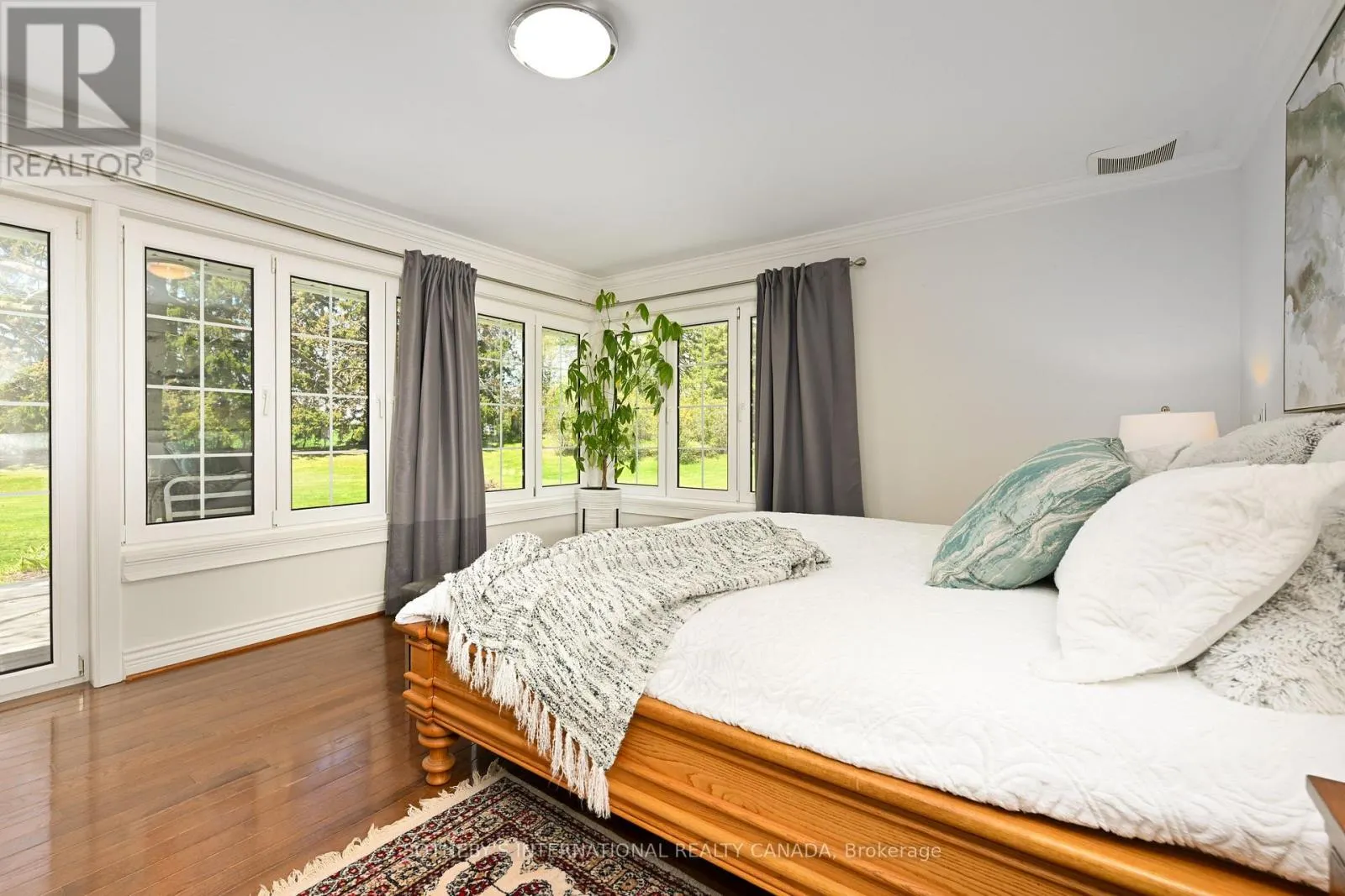 2501 1 SIDEROAD