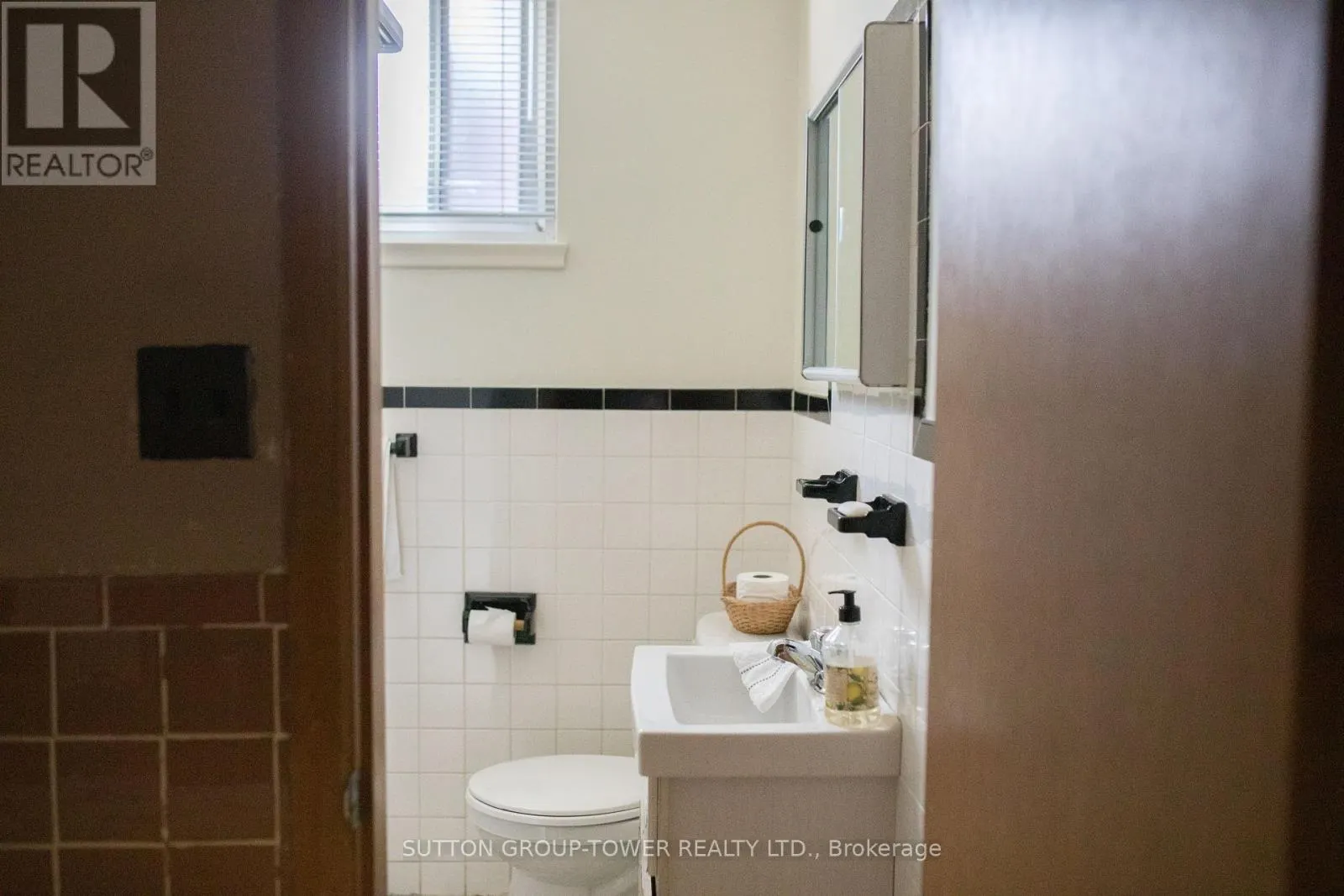 107 CALEDONIA ROAD