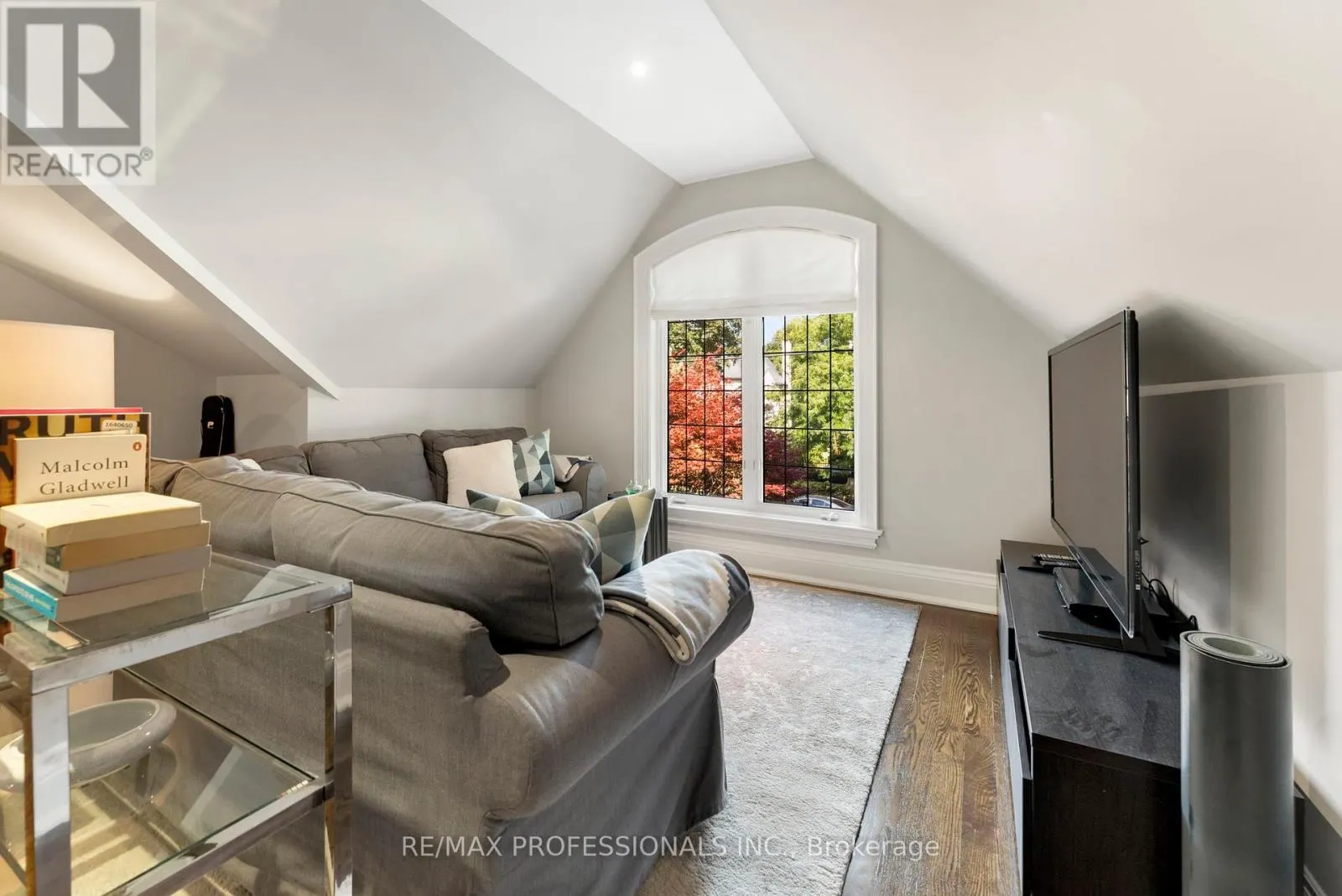 40 EDGEHILL ROAD