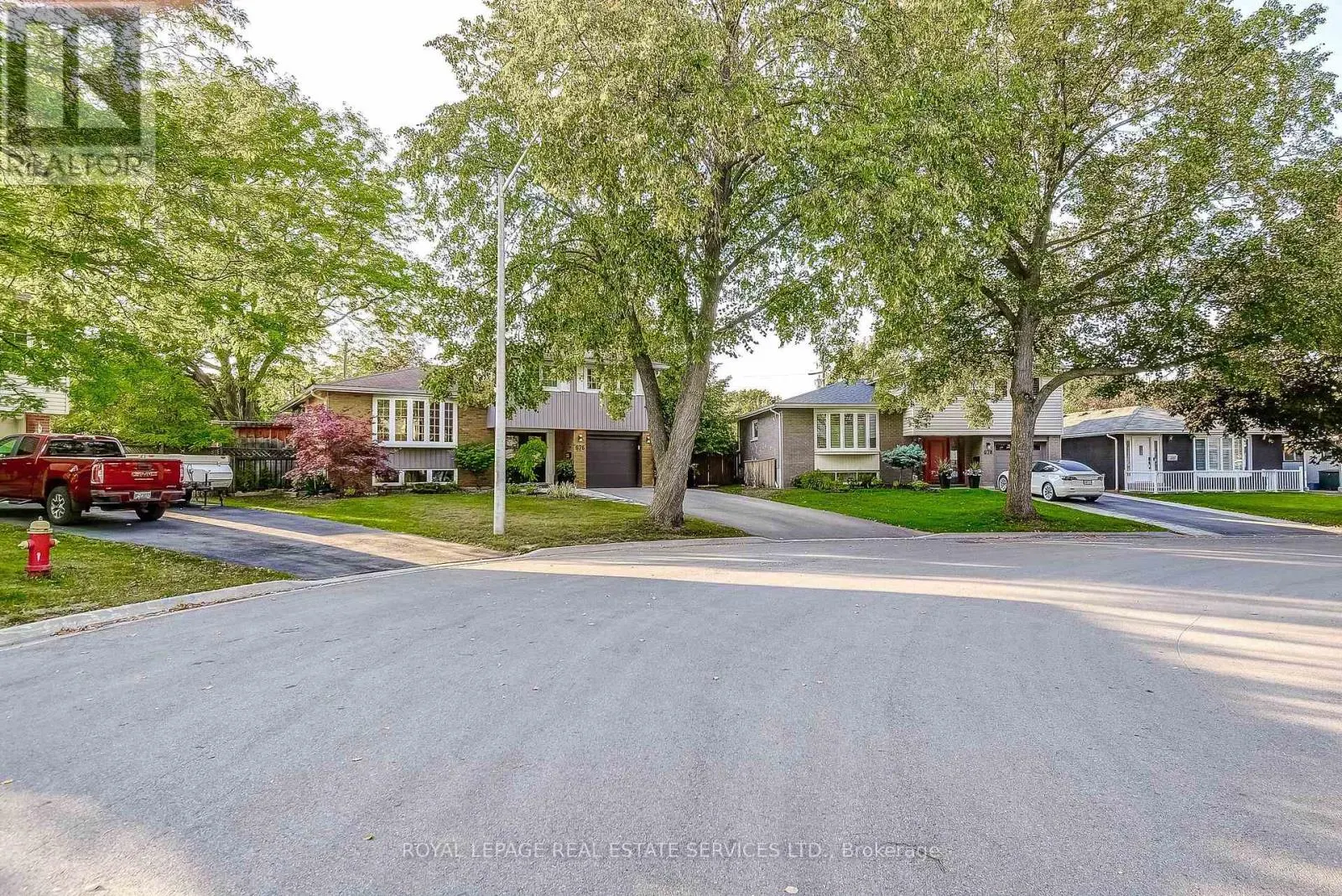676 MEADOW LANE
