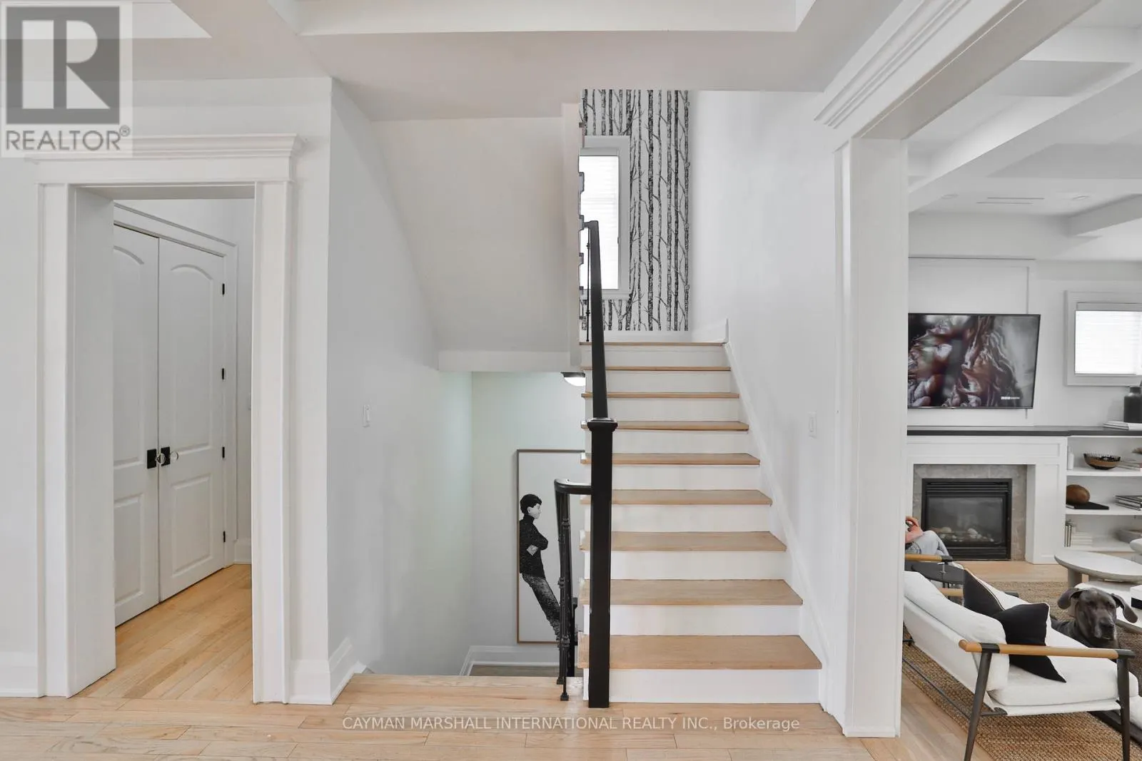 43 MISSISSAUGA ROAD S