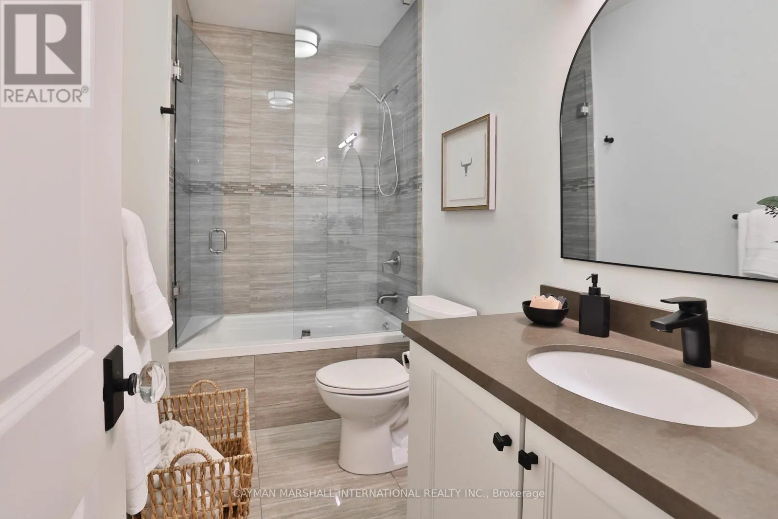 43 MISSISSAUGA ROAD S