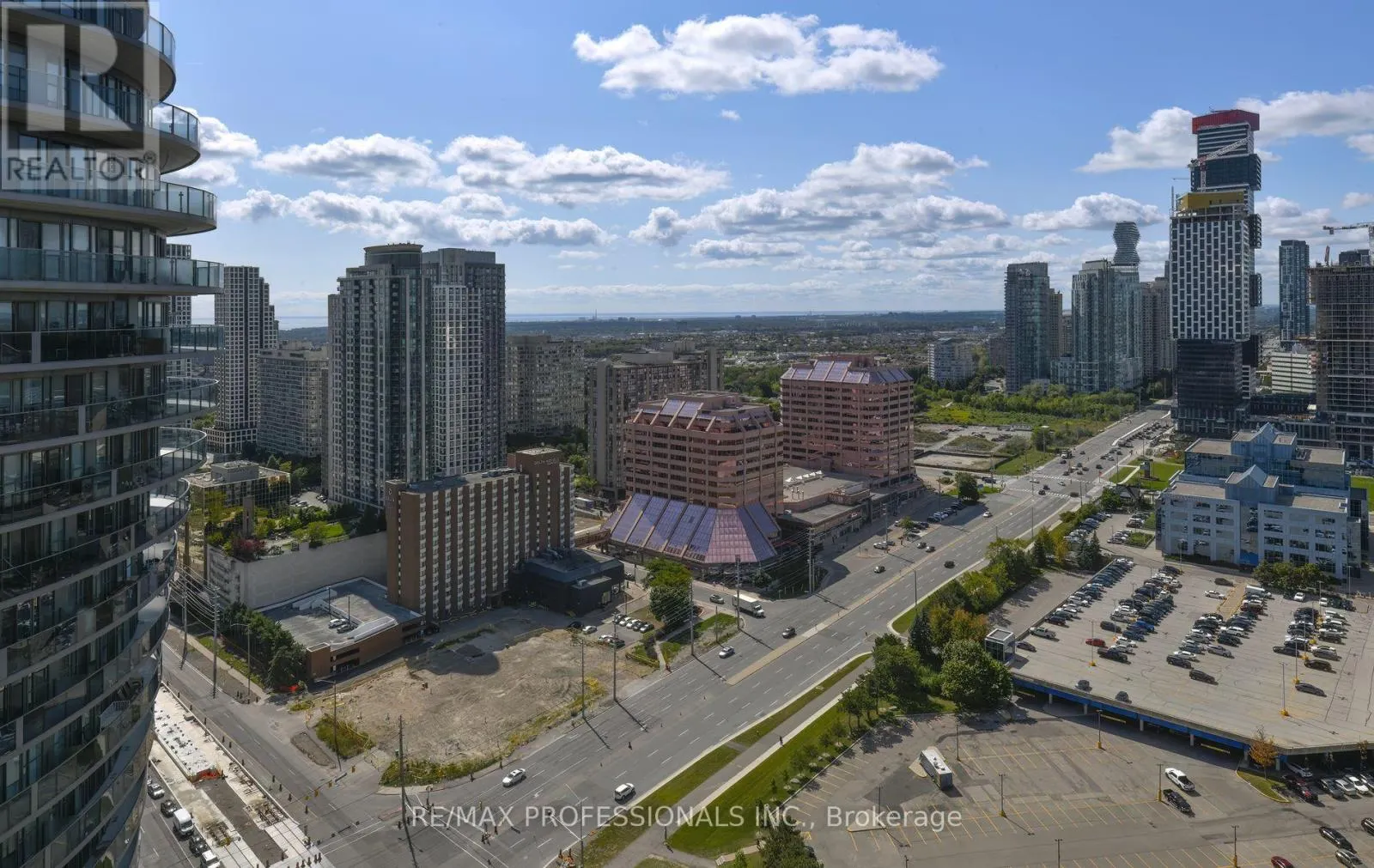 2906 - 50 ABSOLUTE AVENUE