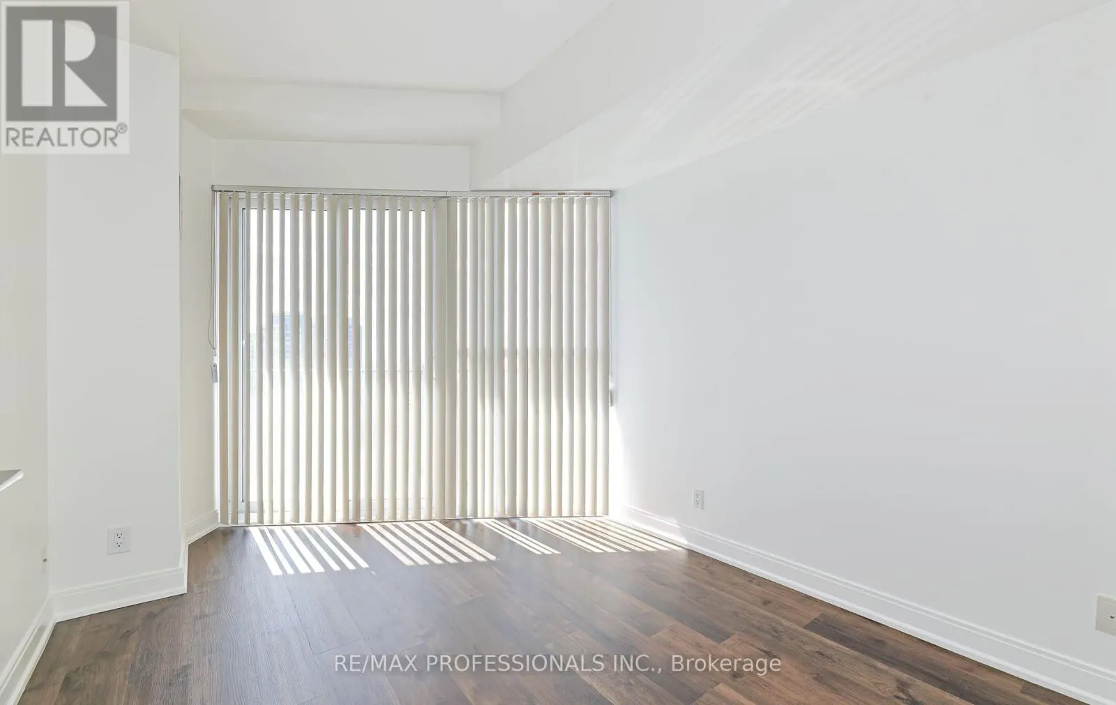 2906 - 50 ABSOLUTE AVENUE