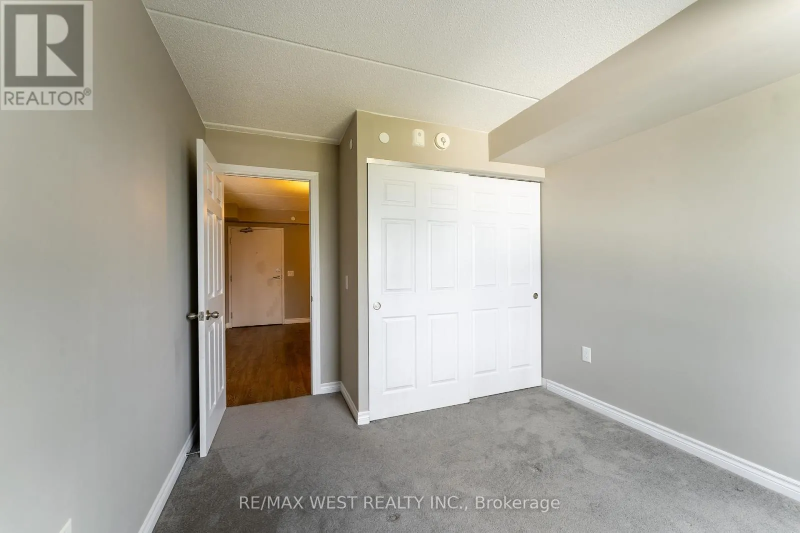 910 - 716 MAIN ST STREET NW