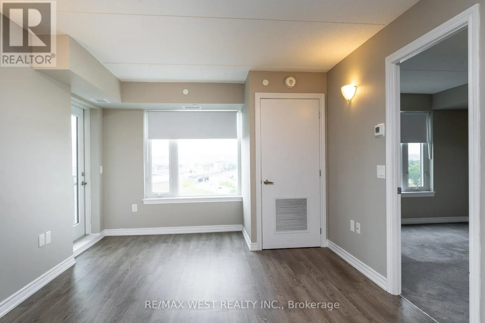 910 - 716 MAIN ST STREET NW