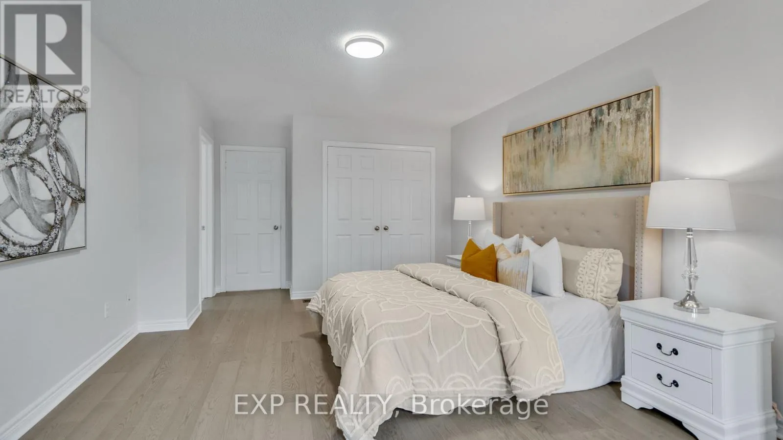 7159 SPYGLASS CRESCENT
