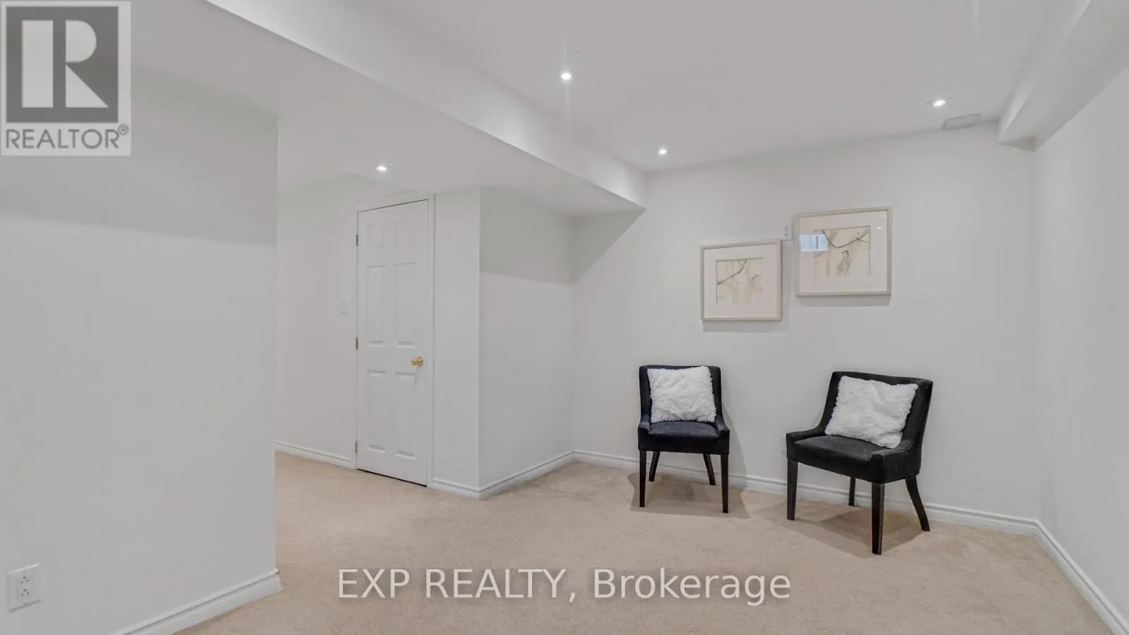 7159 SPYGLASS CRESCENT