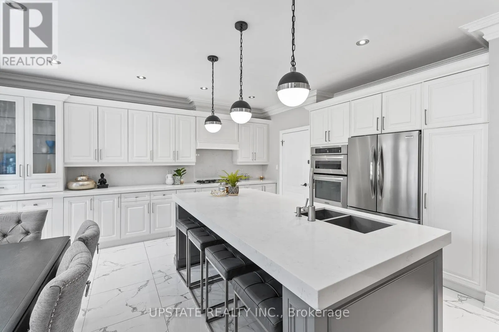 21 LAUDERHILL ROAD