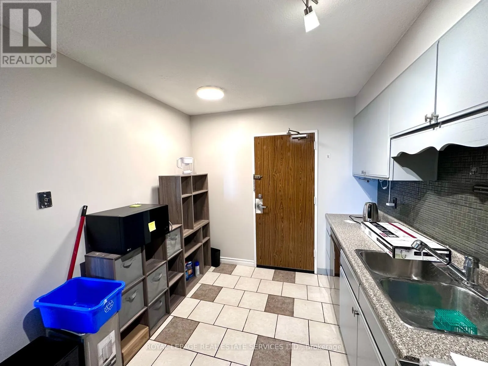 1410 - 20 MISSISSAUGA VALLEY BOULEVARD NW