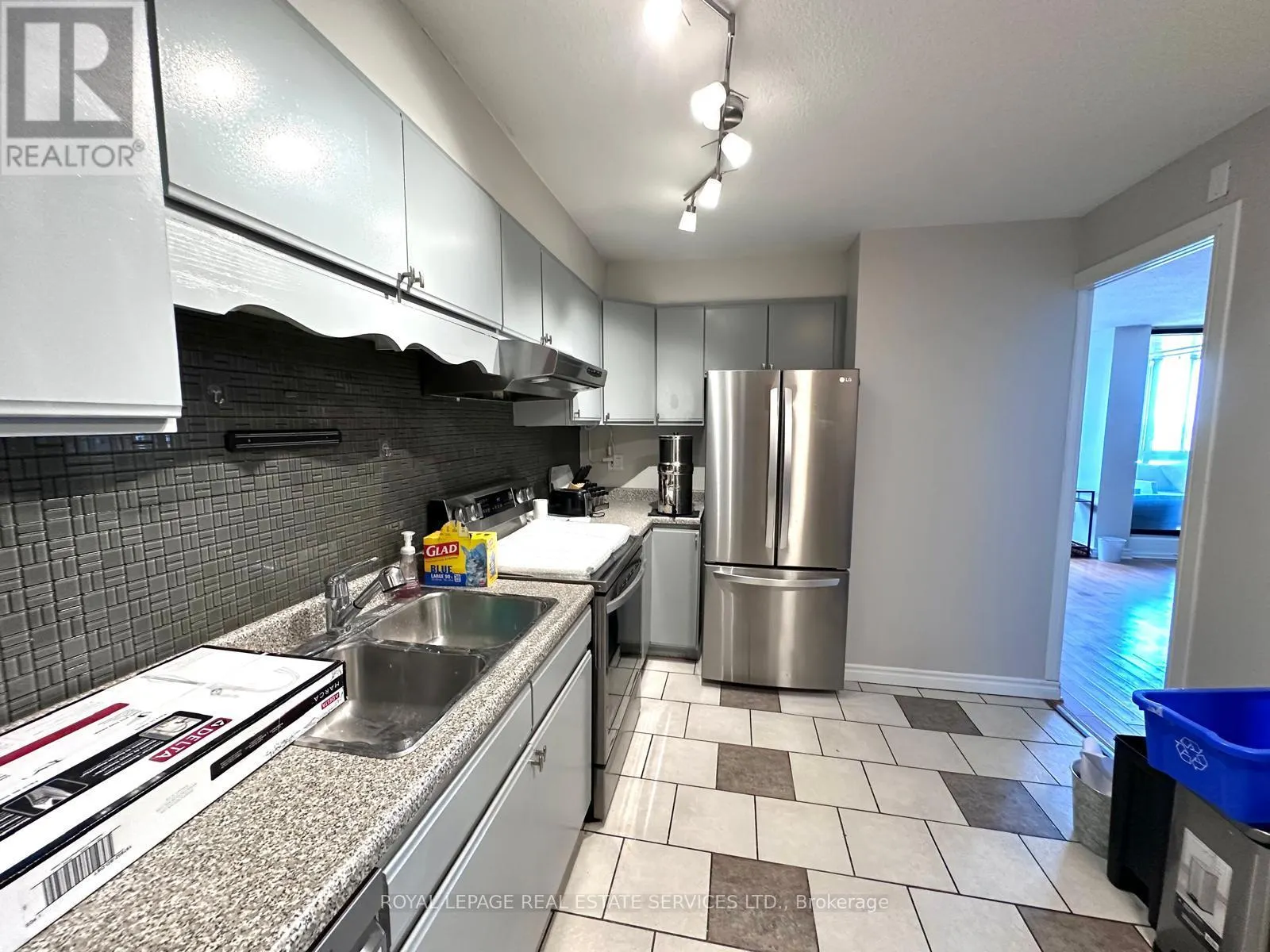1410 - 20 MISSISSAUGA VALLEY BOULEVARD NW