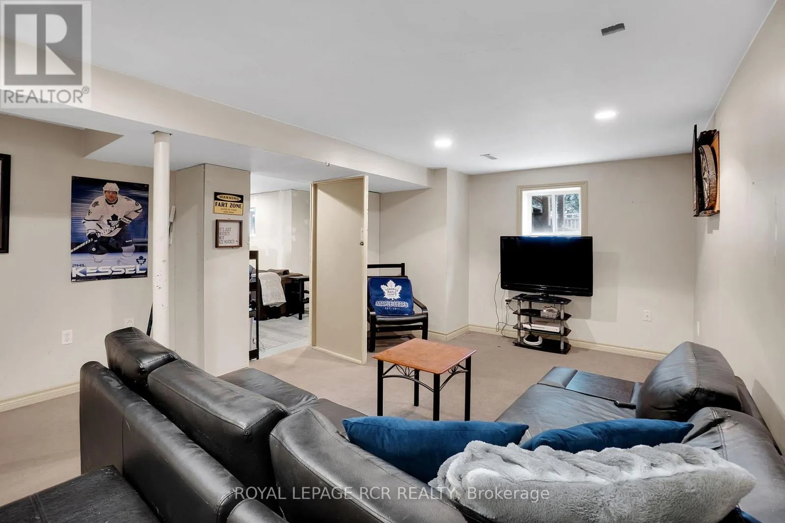 20 MARNET COURT