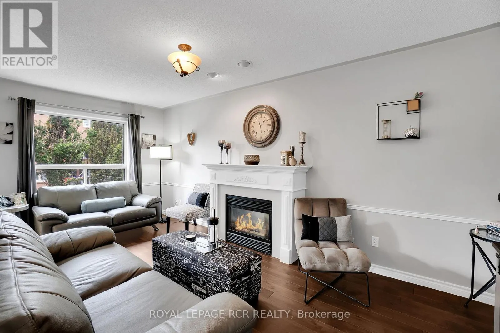 20 MARNET COURT