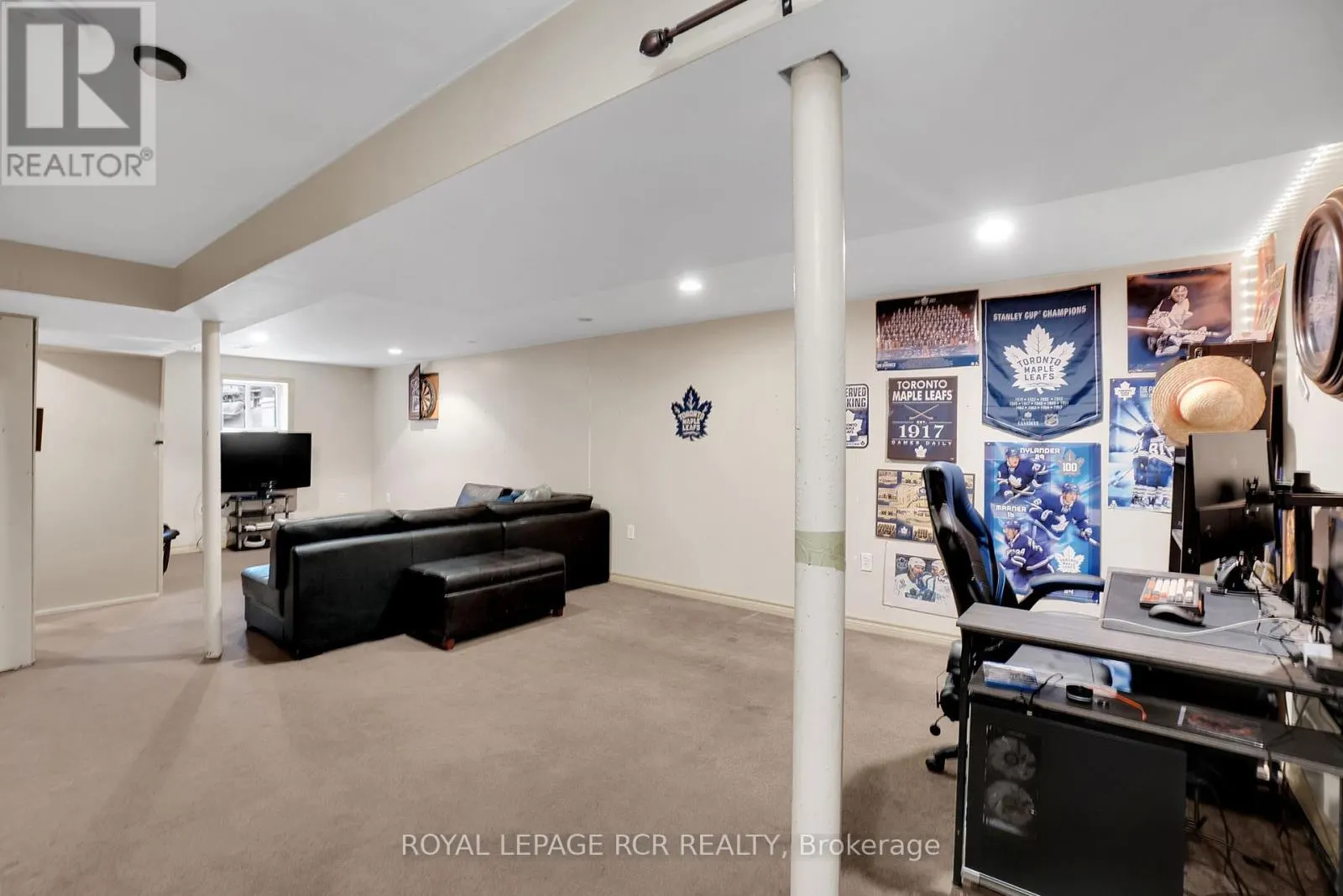 20 MARNET COURT
