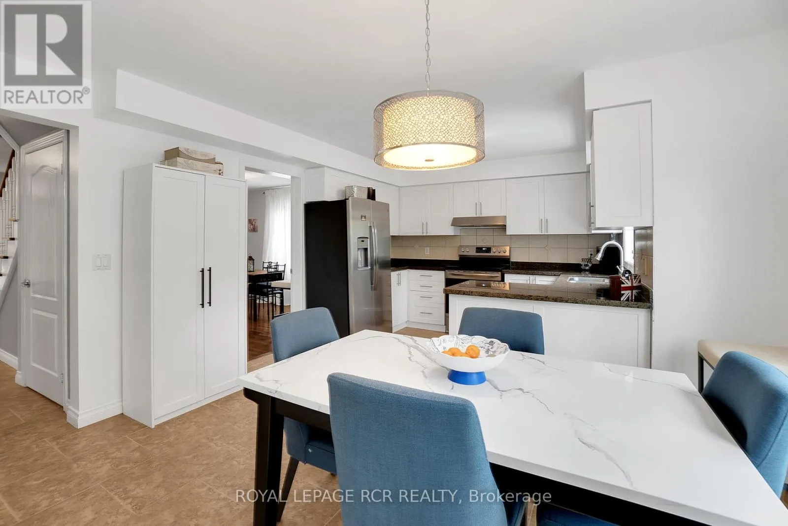 20 MARNET COURT