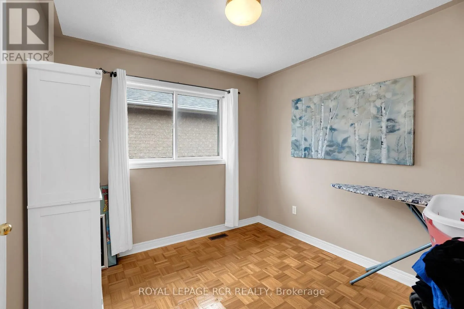 20 MARNET COURT