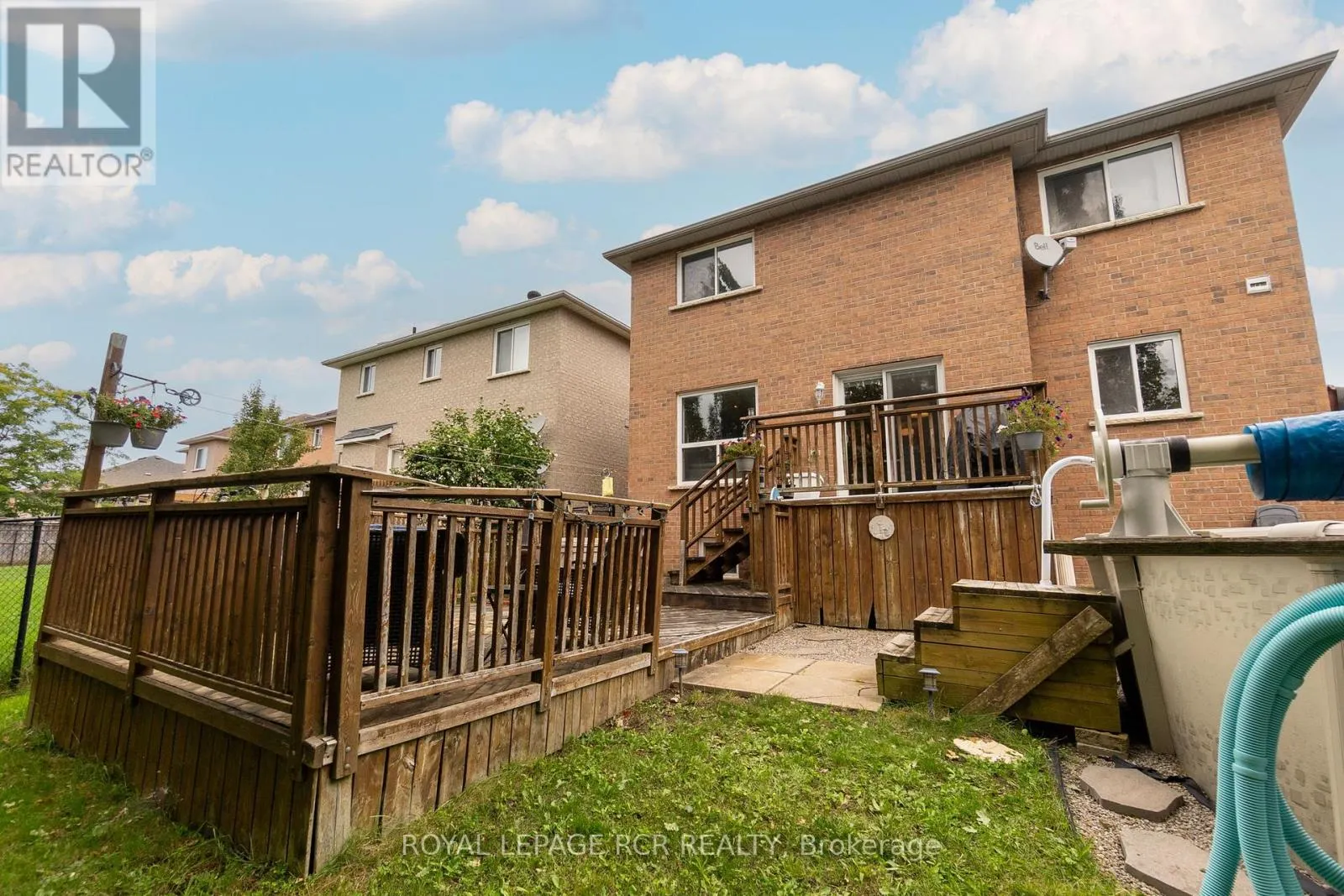 20 MARNET COURT
