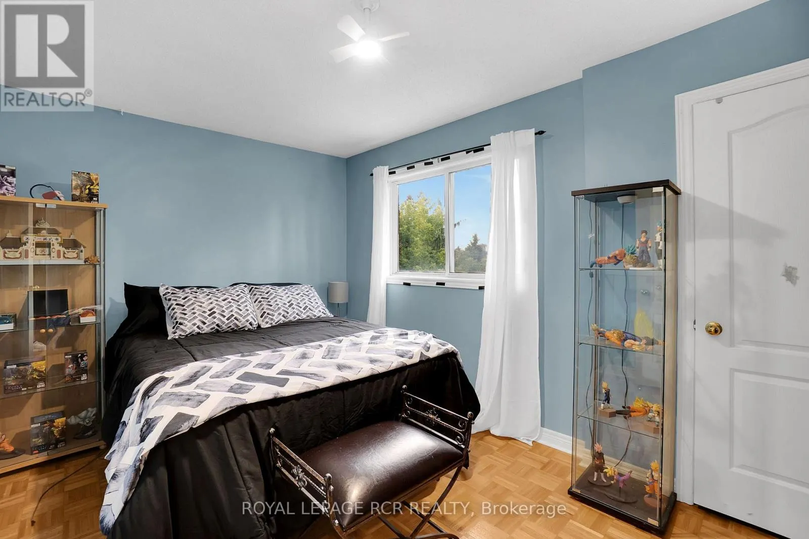 20 MARNET COURT