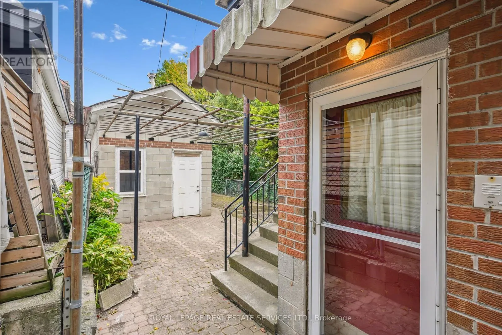 29 GREENLAW AVENUE